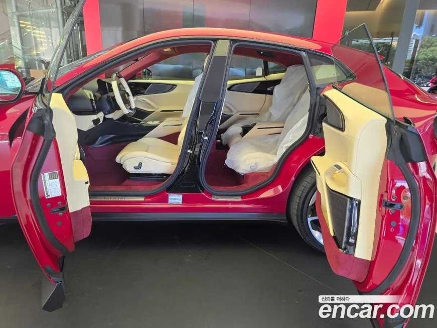 Ferrari Purosangue 2025 из KR, фото 10