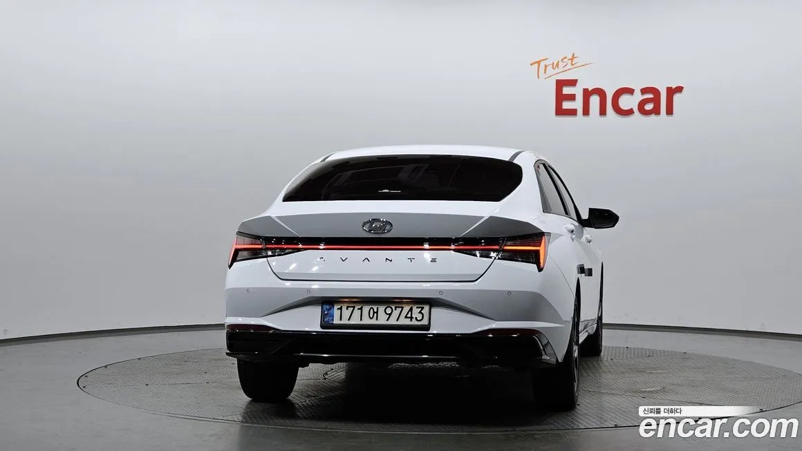 Hyundai AVANTE — фото 2