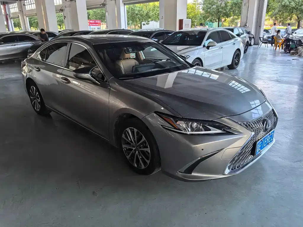 Lexus ES 2024 из CN, фото 4