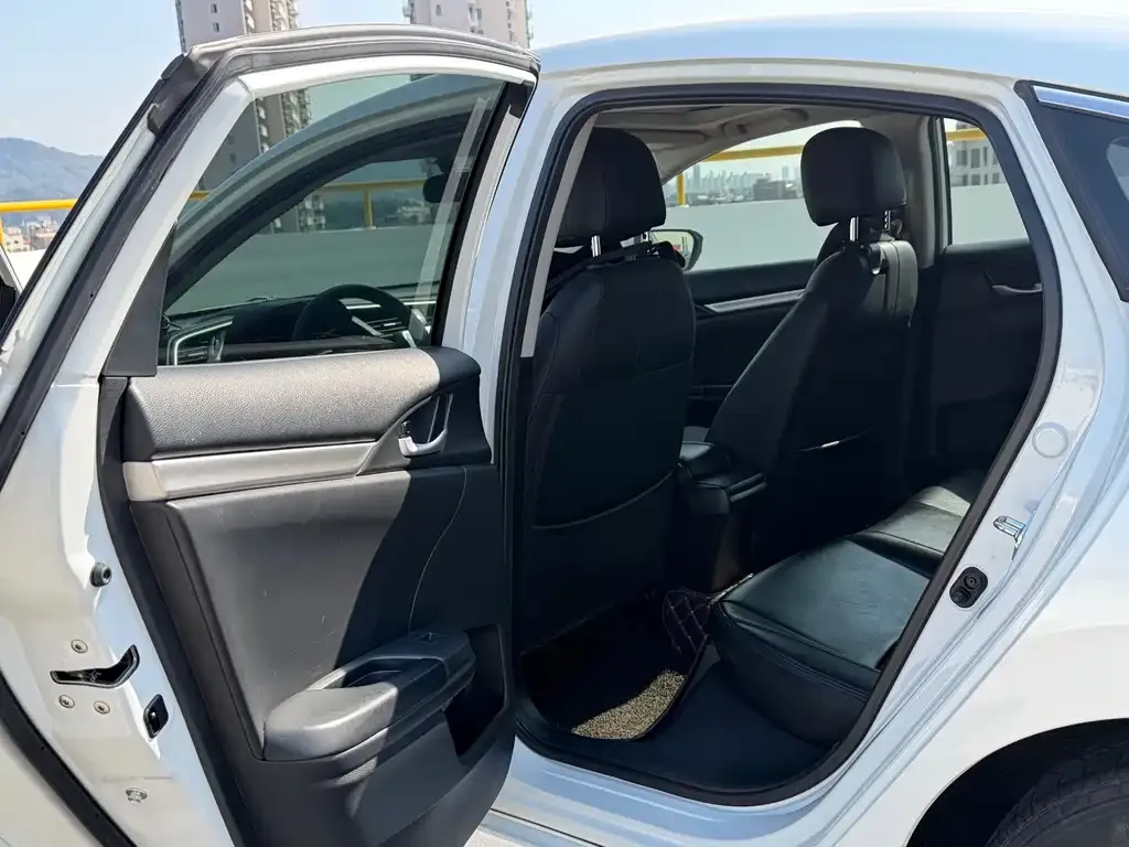 Honda Civic 2021 из CN, фото 7