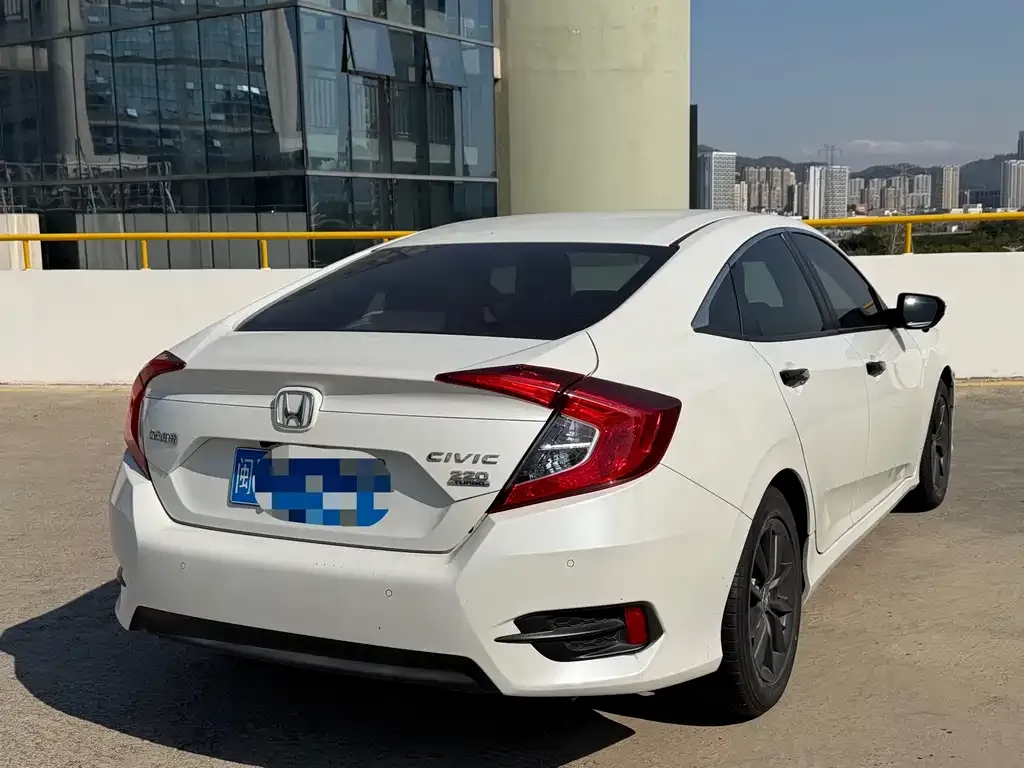 Honda Civic 2021 из CN, фото 4