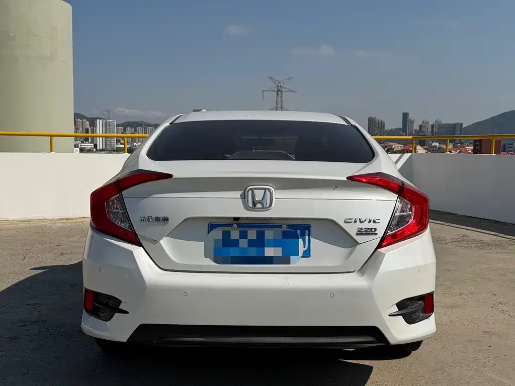 Honda Civic 2021 из CN, фото 2