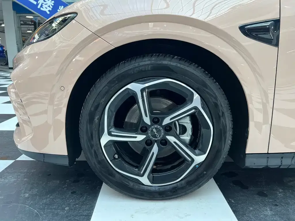 BYD Seal 06GT 2025 из CN, фото 8