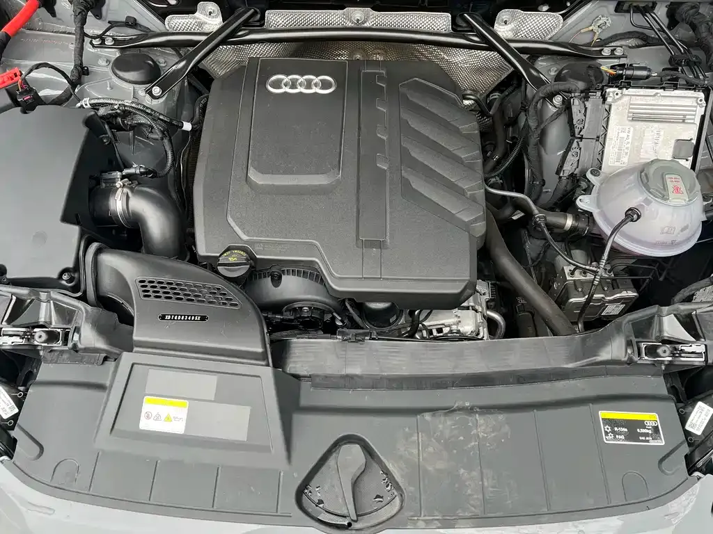 Audi Q5L 2024 из CN, фото 3
