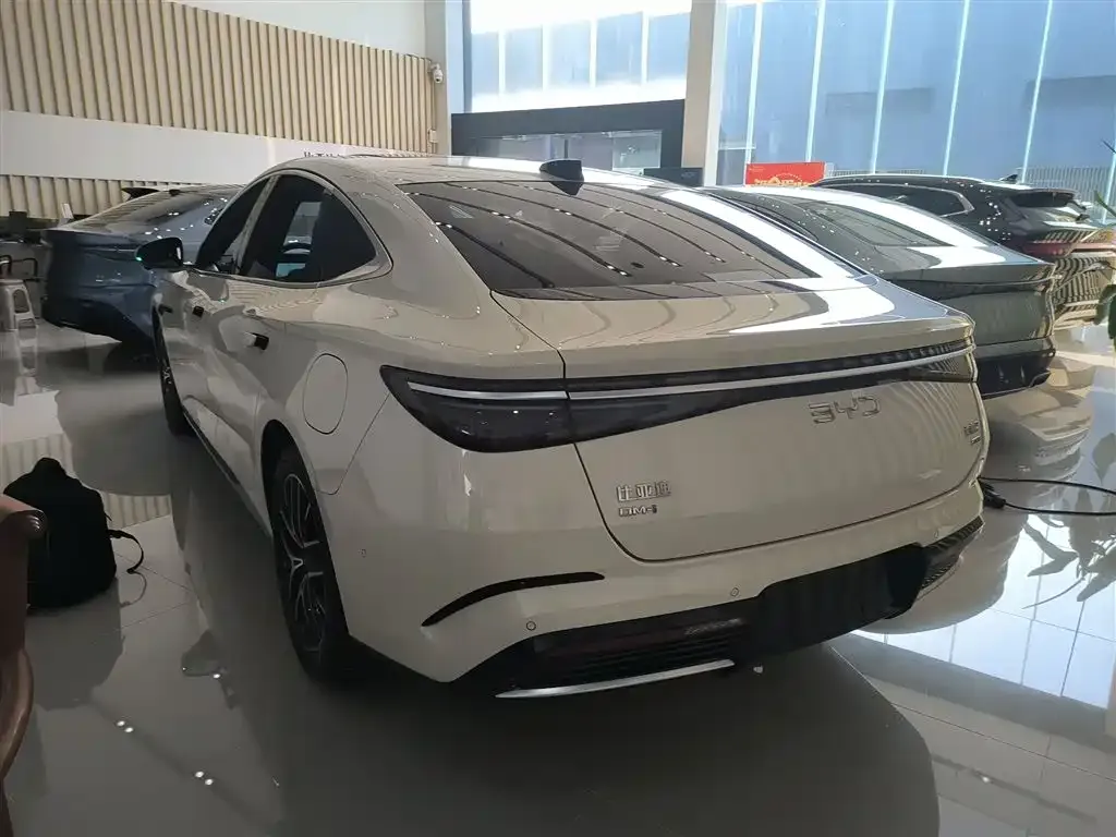 BYD Seal 07 DM-i 2025 из CN, фото 7