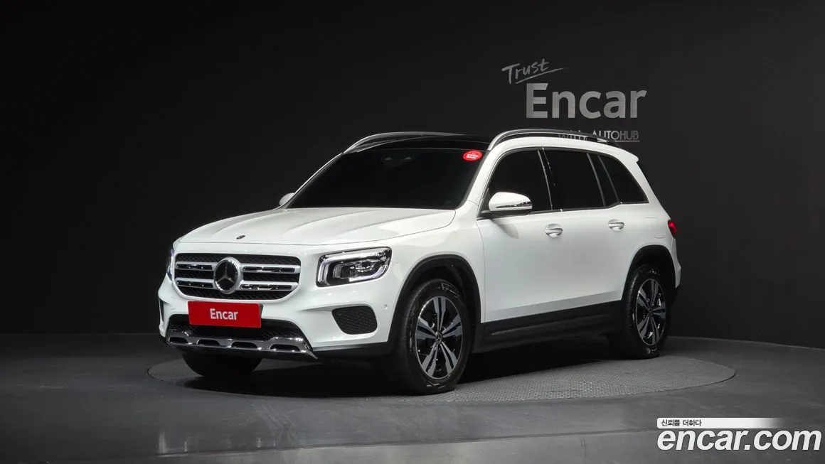 Mercedes-Benz GLB-Class — фото 1