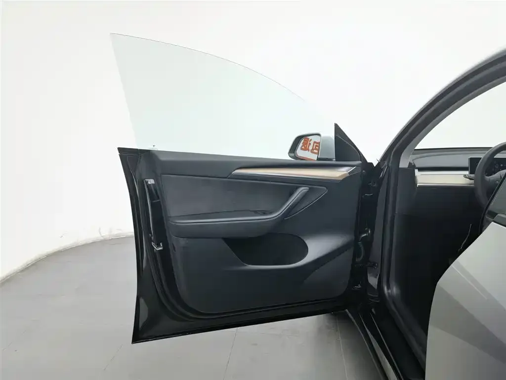 Tesla Model Y 2022 из CN, фото 3