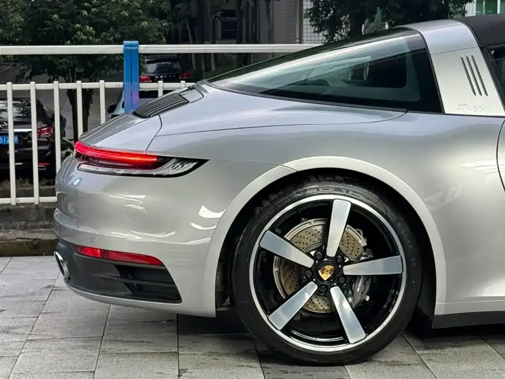 Porsche 911 2022 из CN, фото 4