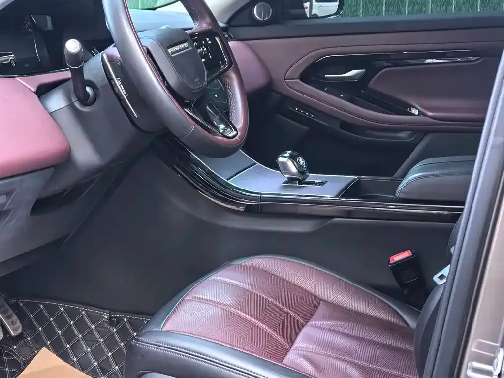 Land Rover Evoque 2024 из CN, фото 9