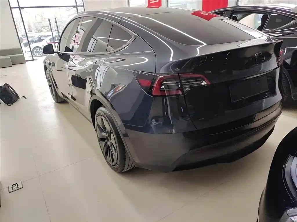 Tesla Model Y 2024 из CN, фото 10