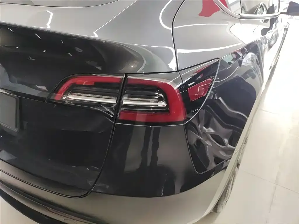 Tesla Model Y 2024 из CN, фото 2