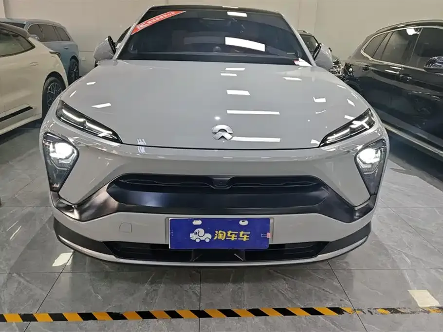 NIO EC6 — фото 10
