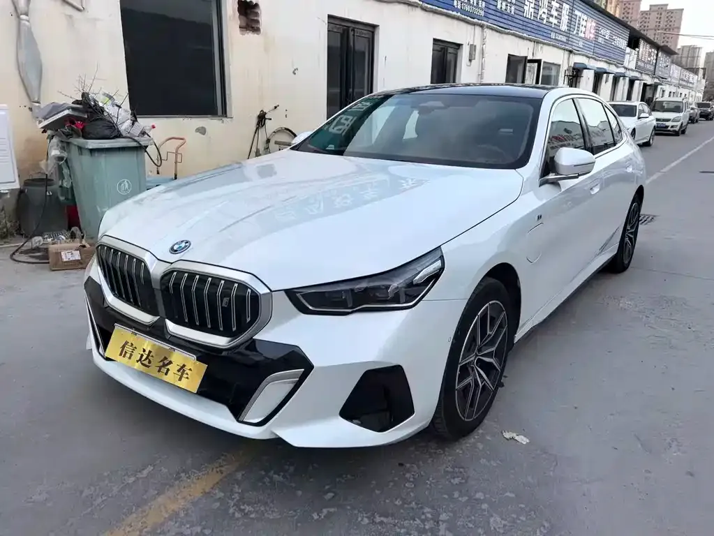 BMW i5 2025 из CN, фото 1