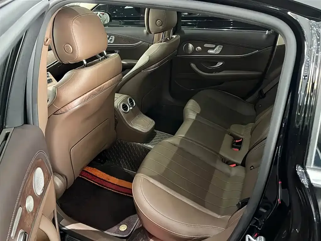 Mercedes-Benz E-Class 2022 из CN, фото 10