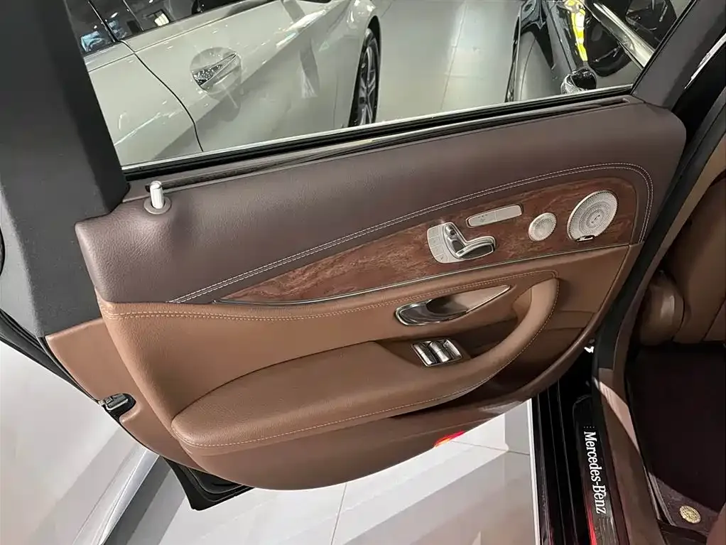 Mercedes-Benz E-Class 2022 из CN, фото 4