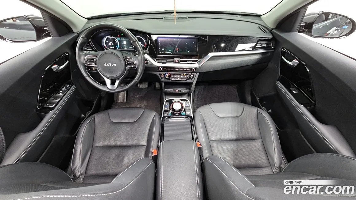 Kia Niro — фото 10