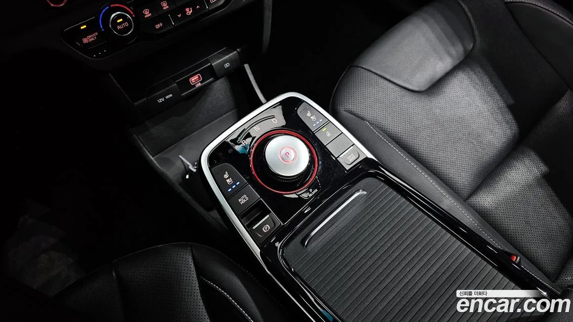 Kia Niro — фото 9