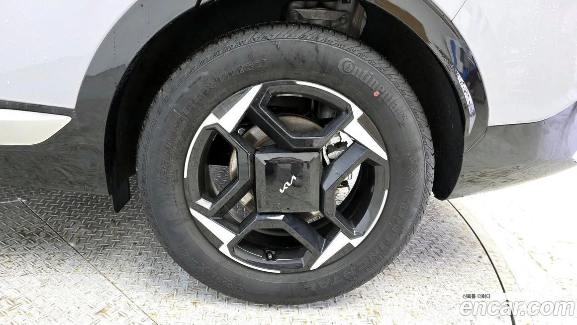 Kia Sportage — фото 7