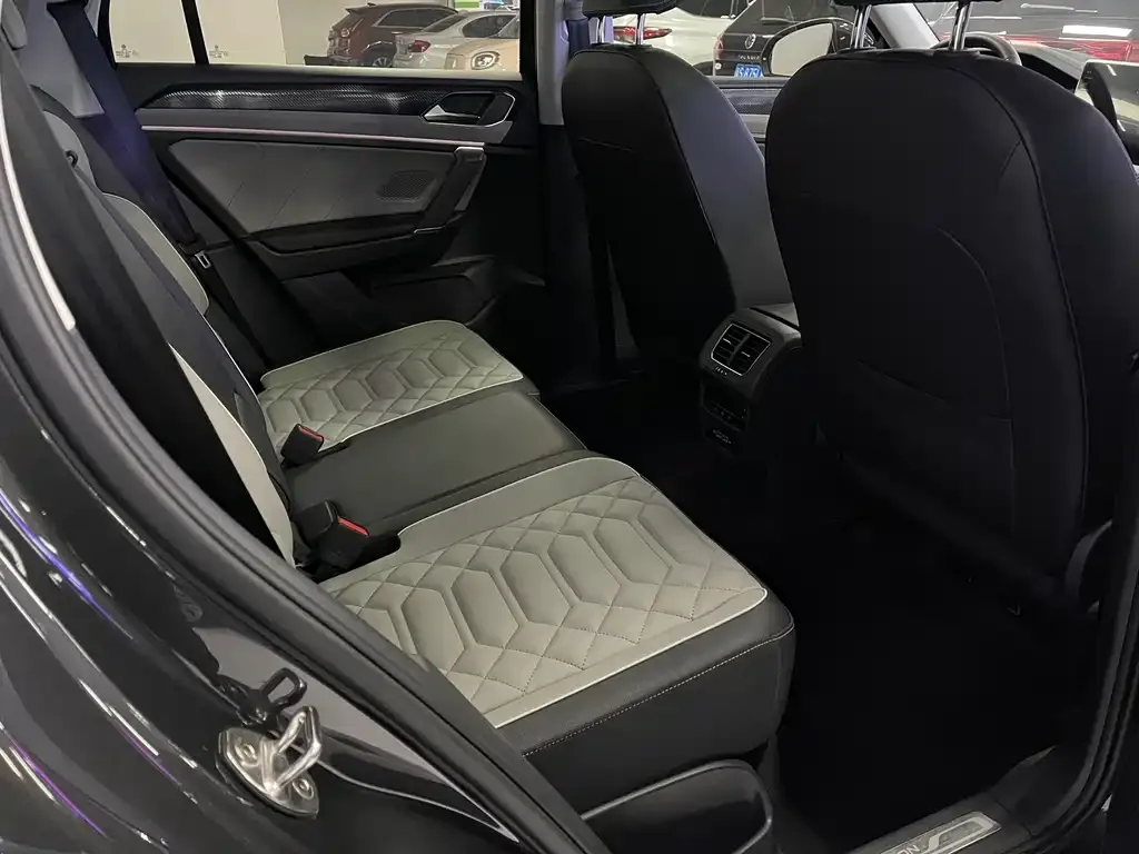 Volkswagen Tayron 2023 из CN, фото 2