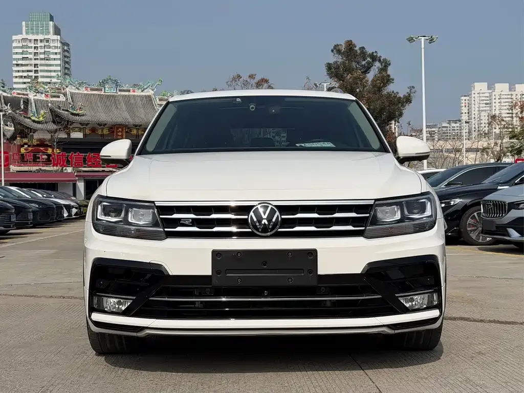 Volkswagen Tiguan L 2021 из CN, фото 7