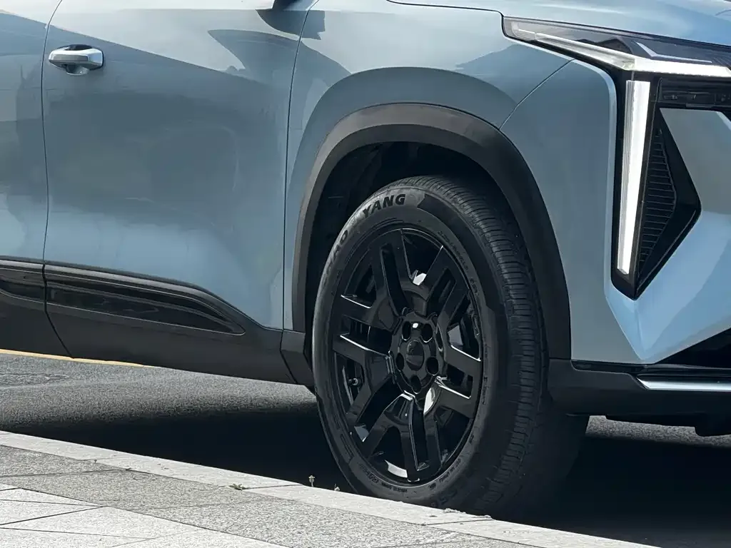 Geely Boyue 2024 из CN, фото 2