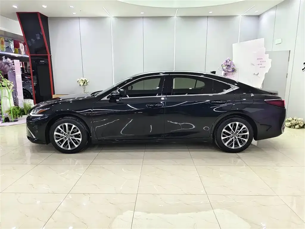 Lexus ES 2024 из CN, фото 8
