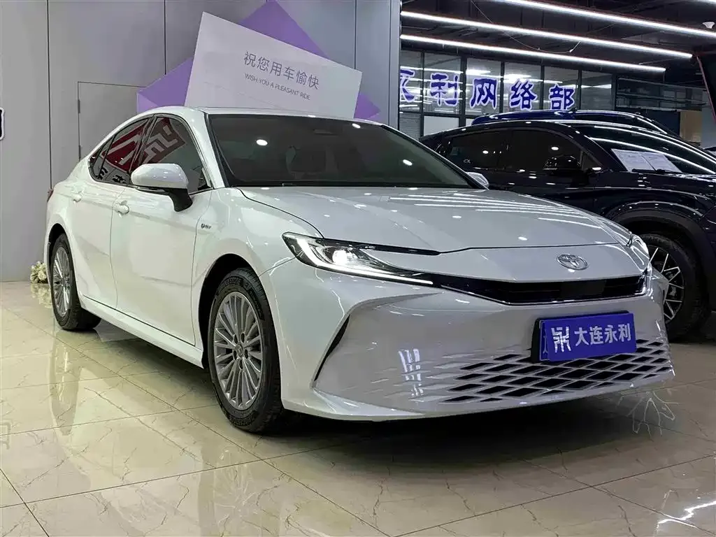 Toyota Camry 2025 из CN, фото 4