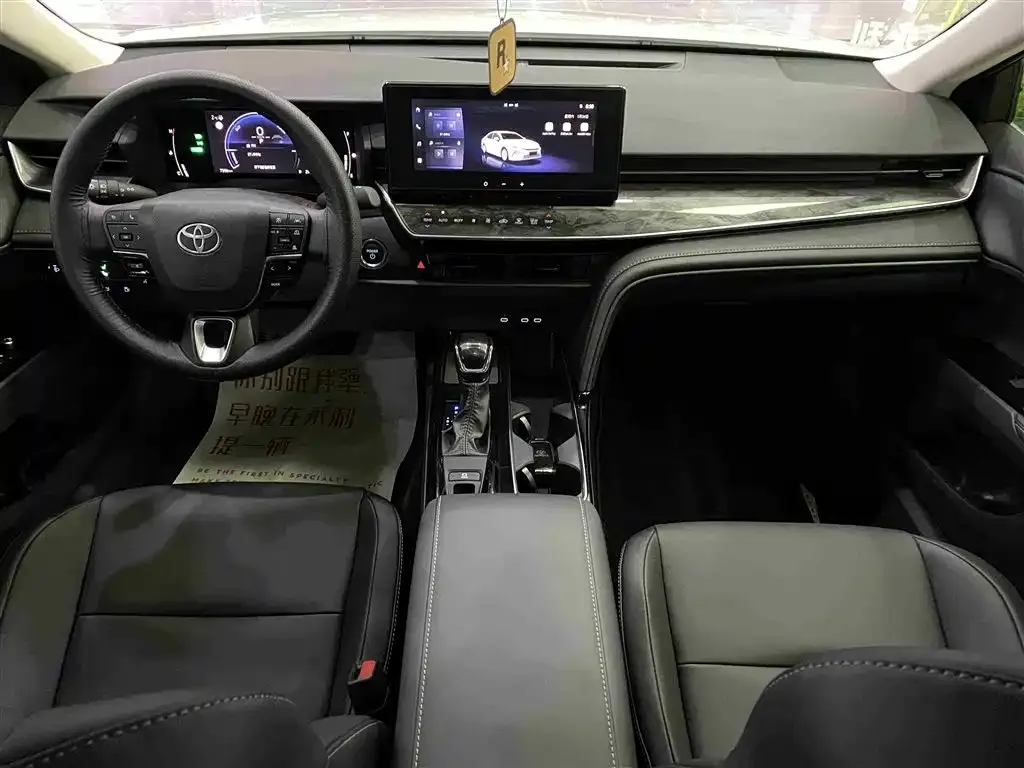 Toyota Camry 2025 из CN, фото 3