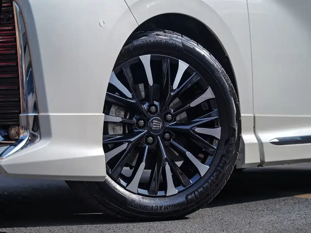 Toyota Vellfire 2023 из CN, фото 5