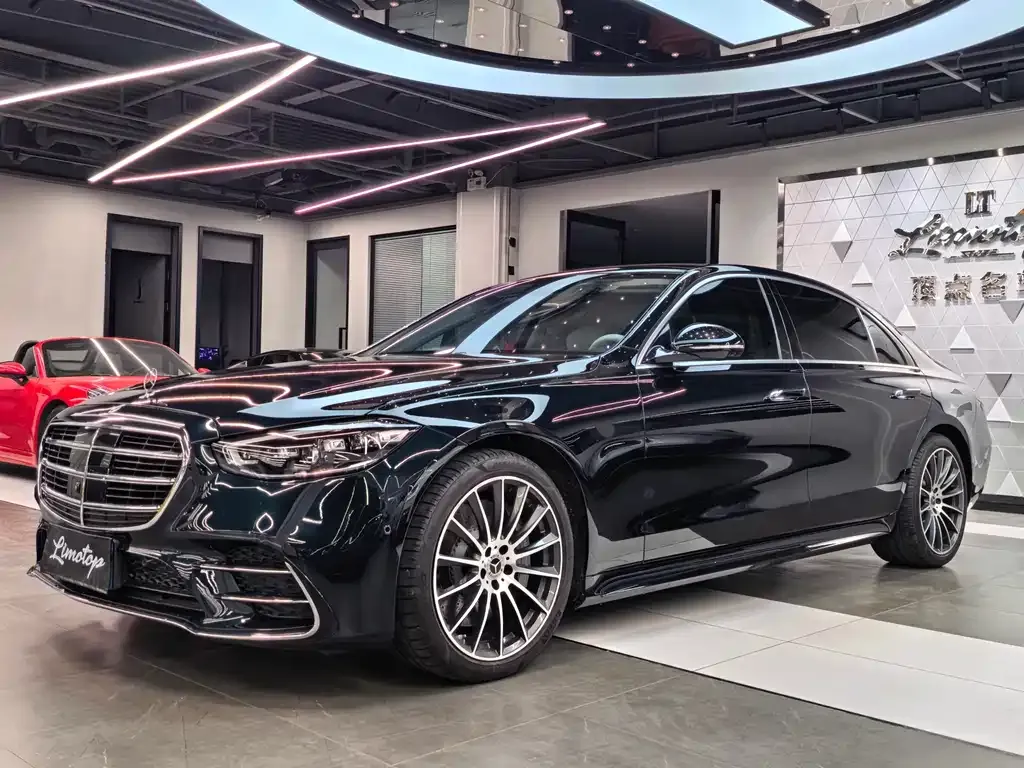 Mercedes-Benz S-Class — фото 1