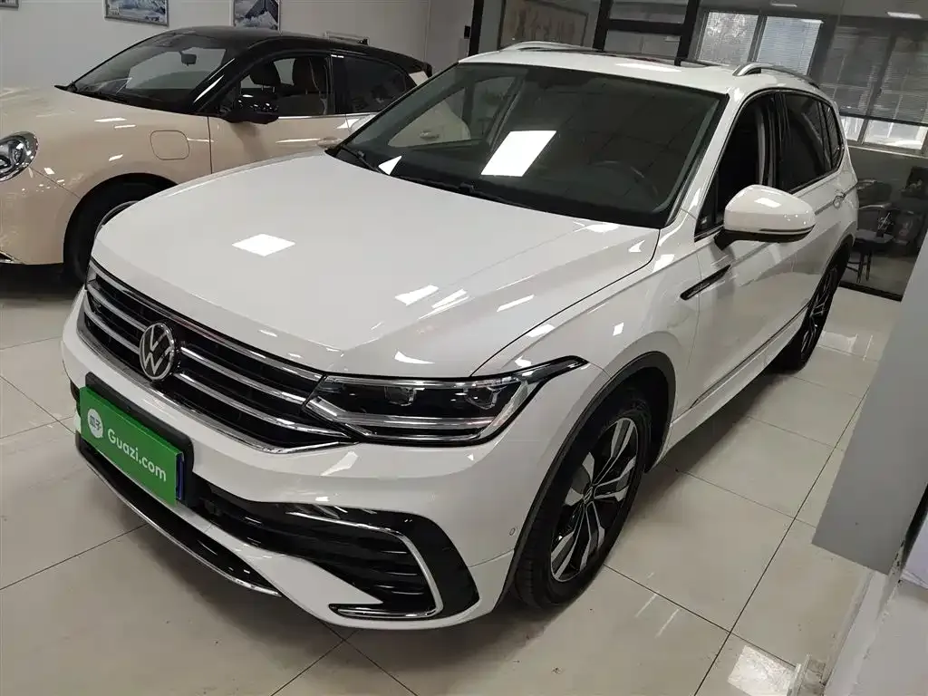 Volkswagen Tiguan L 2021 из CN, фото 9