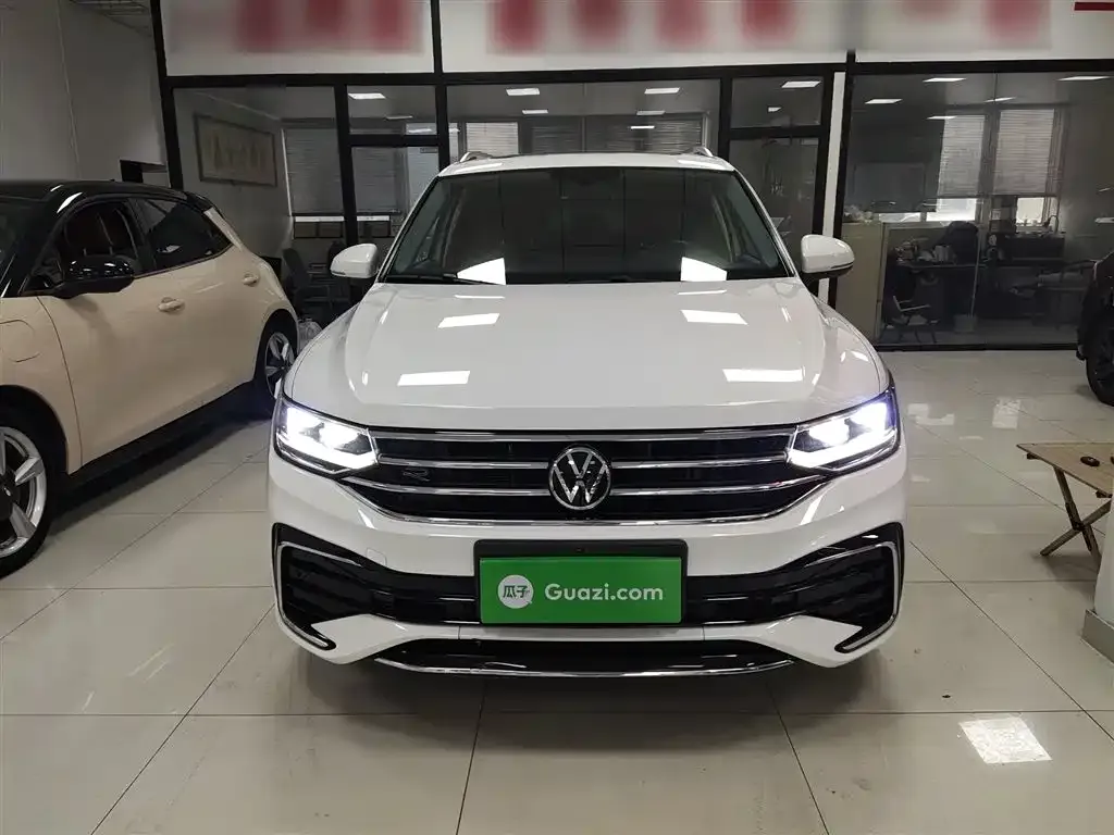 Volkswagen Tiguan L 2021 из CN, фото 3