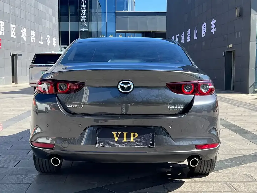 Mazda 3 Axela 2024 из CN, фото 2