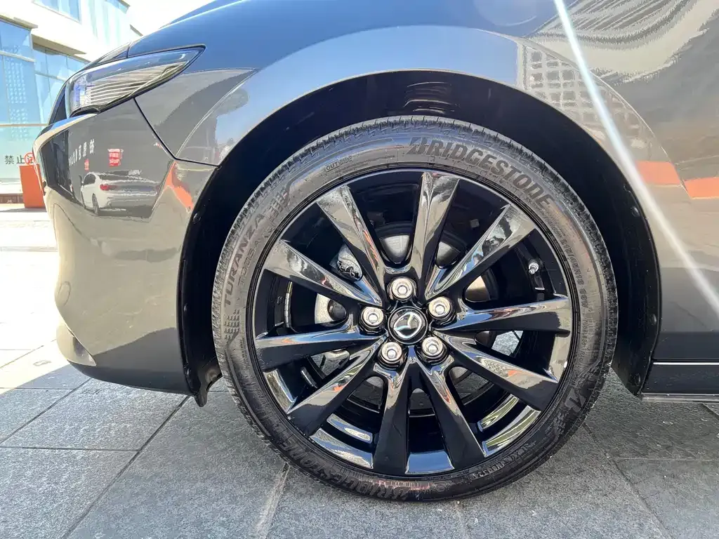 Mazda 3 Axela 2024 из CN, фото 3