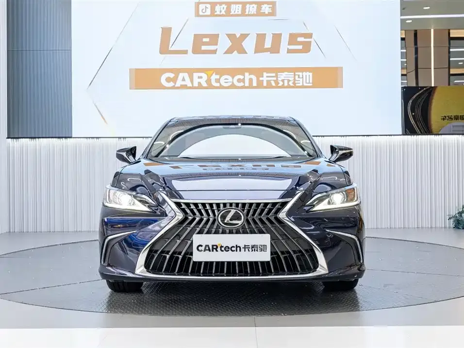 Lexus ES 2023 из CN, фото 2