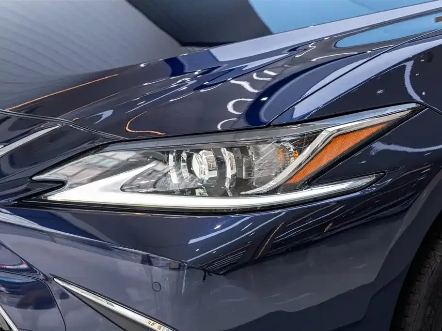 Lexus ES 2023 из CN, фото 4