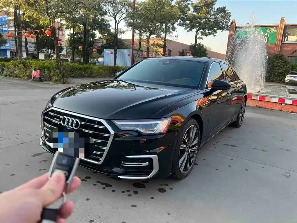 Audi A6L 2023 из CN, фото 3