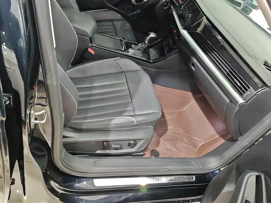 Volkswagen Passat 2022 из CN, фото 7