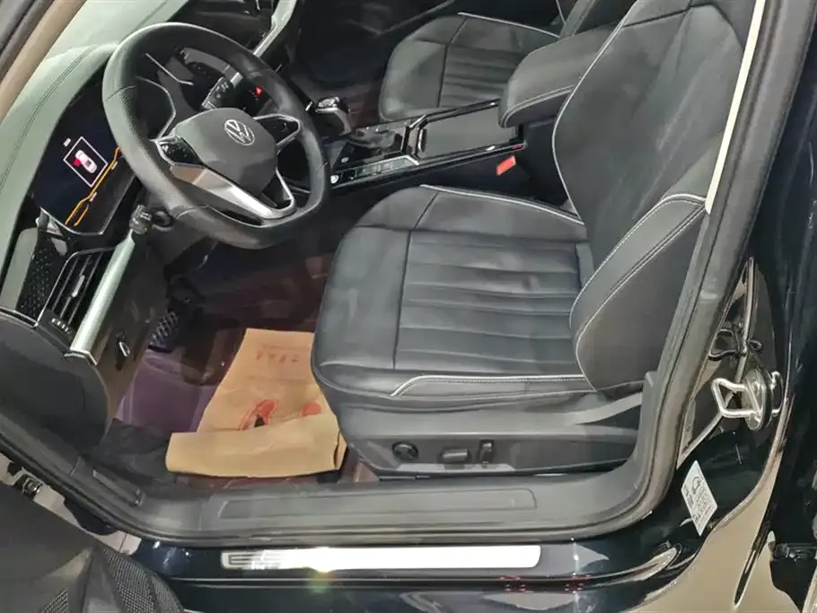 Volkswagen Passat 2022 из CN, фото 3