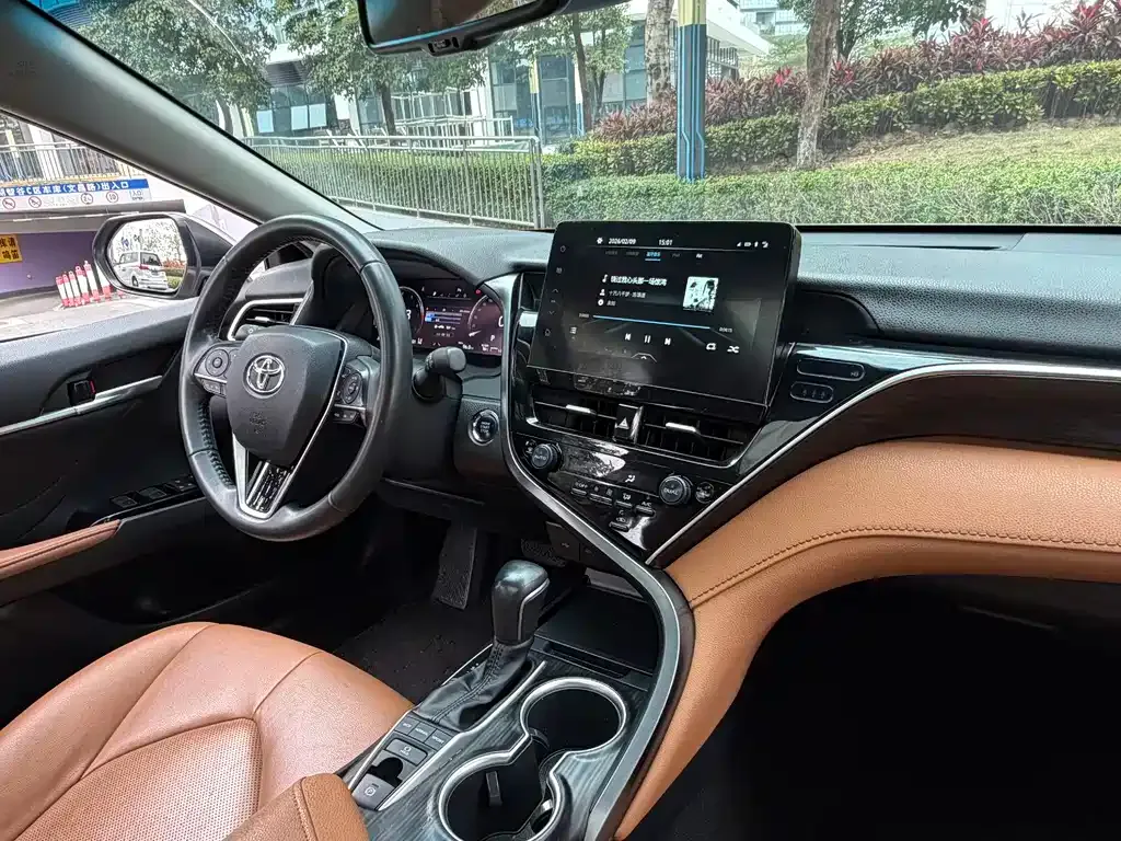 Toyota Camry 2022 из CN, фото 3