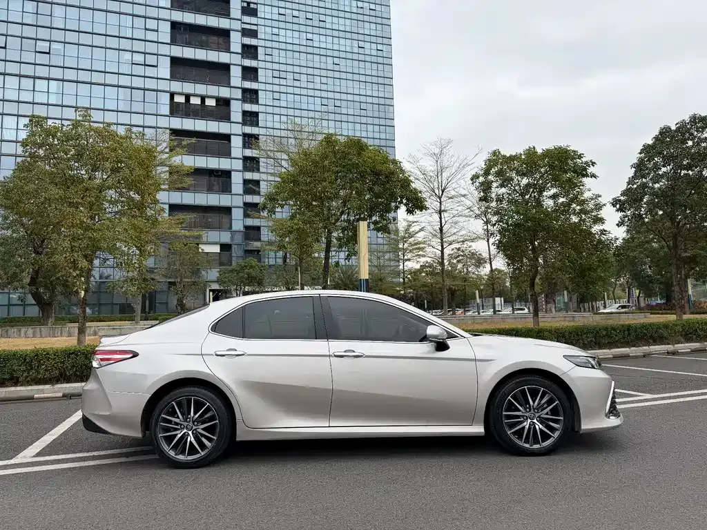 Toyota Camry 2022 из CN, фото 10