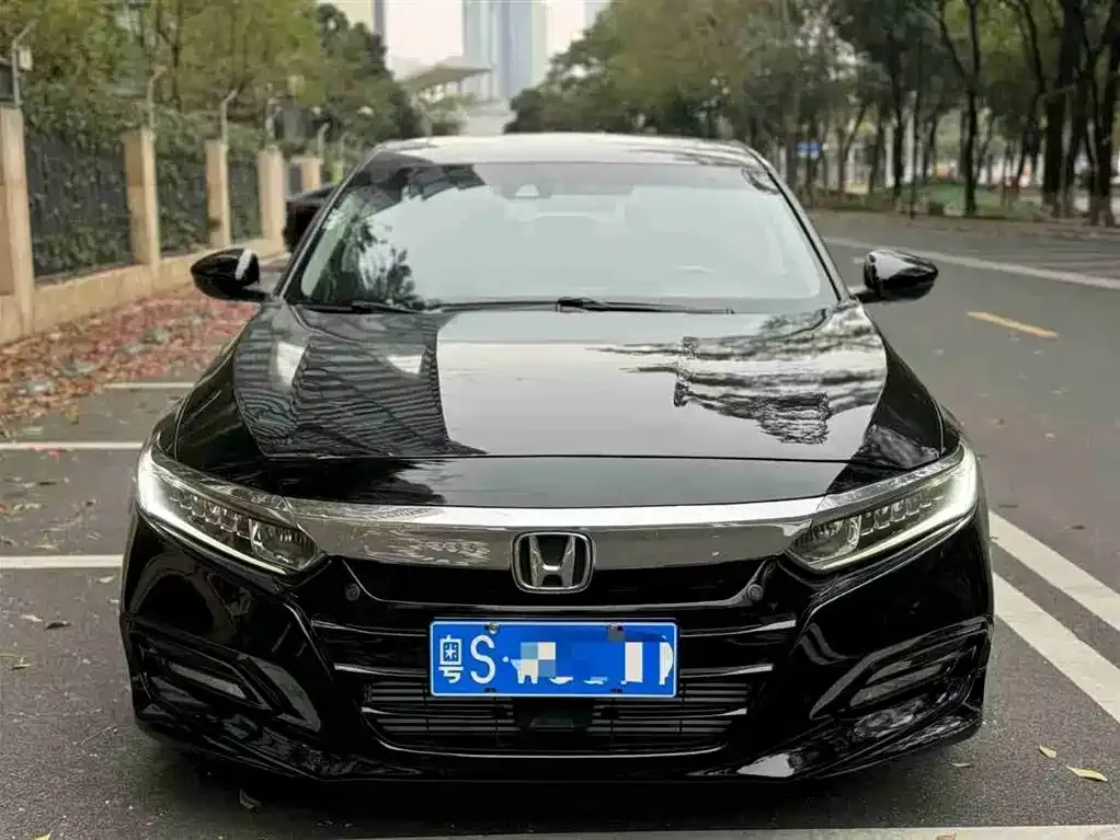 Honda Accord — фото 5
