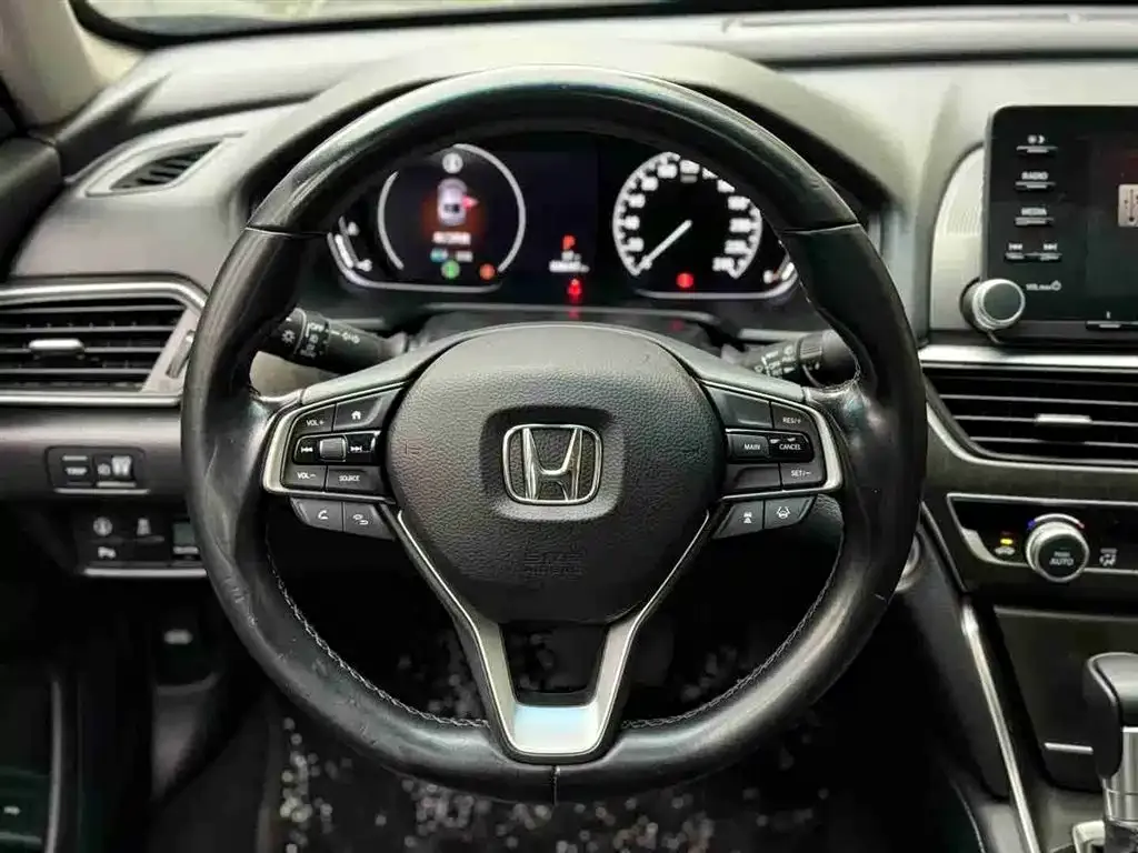 Honda Accord — фото 3