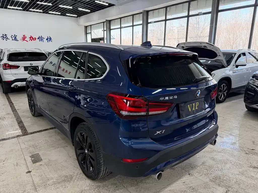 BMW X1 — фото 10