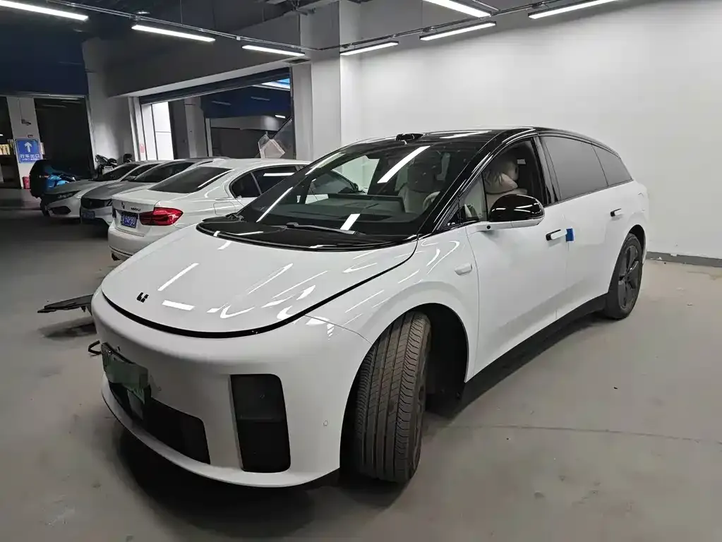 Li Auto i6 2026 из CN, фото 1
