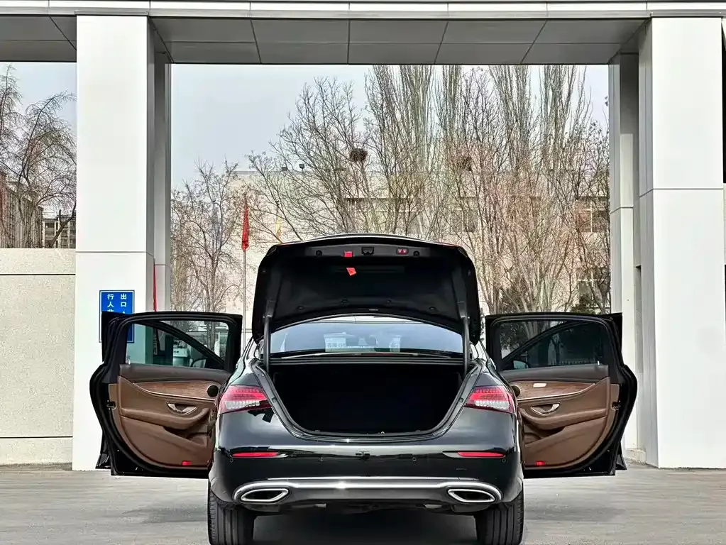 Mercedes-Benz E-Class 2021 из CN, фото 3