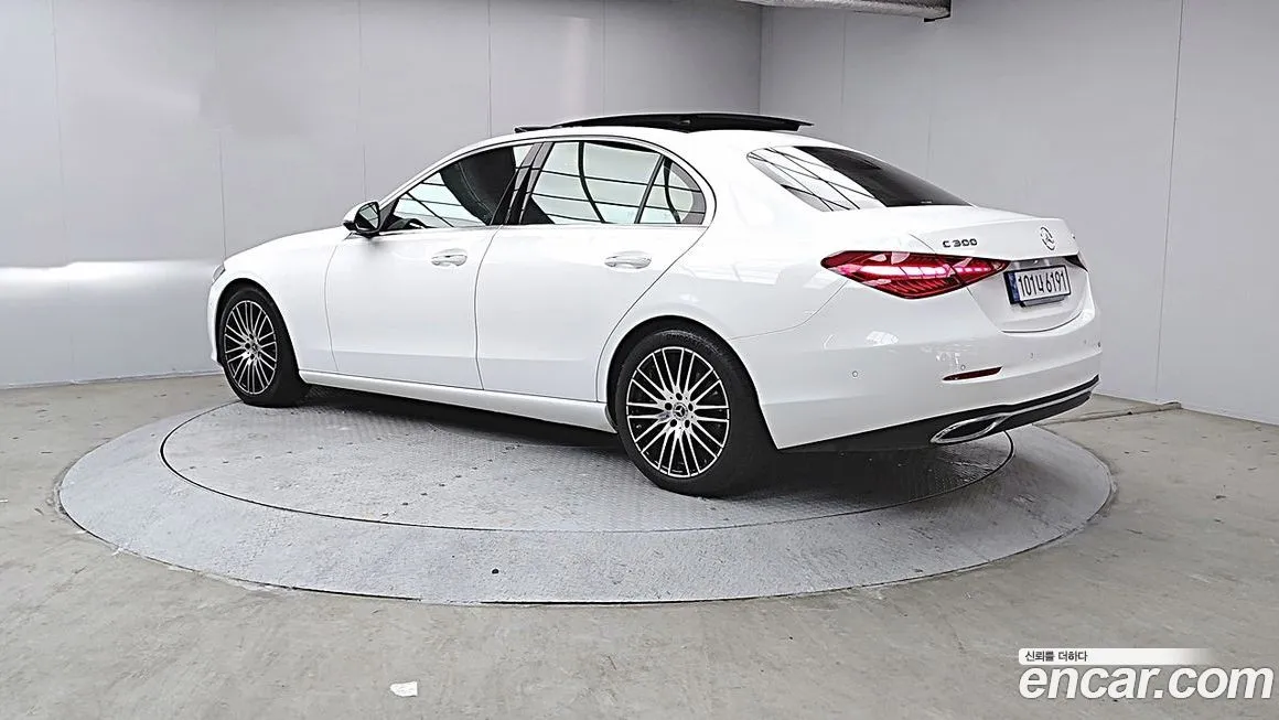 Mercedes-Benz C-Class 2024 из KR, фото 3