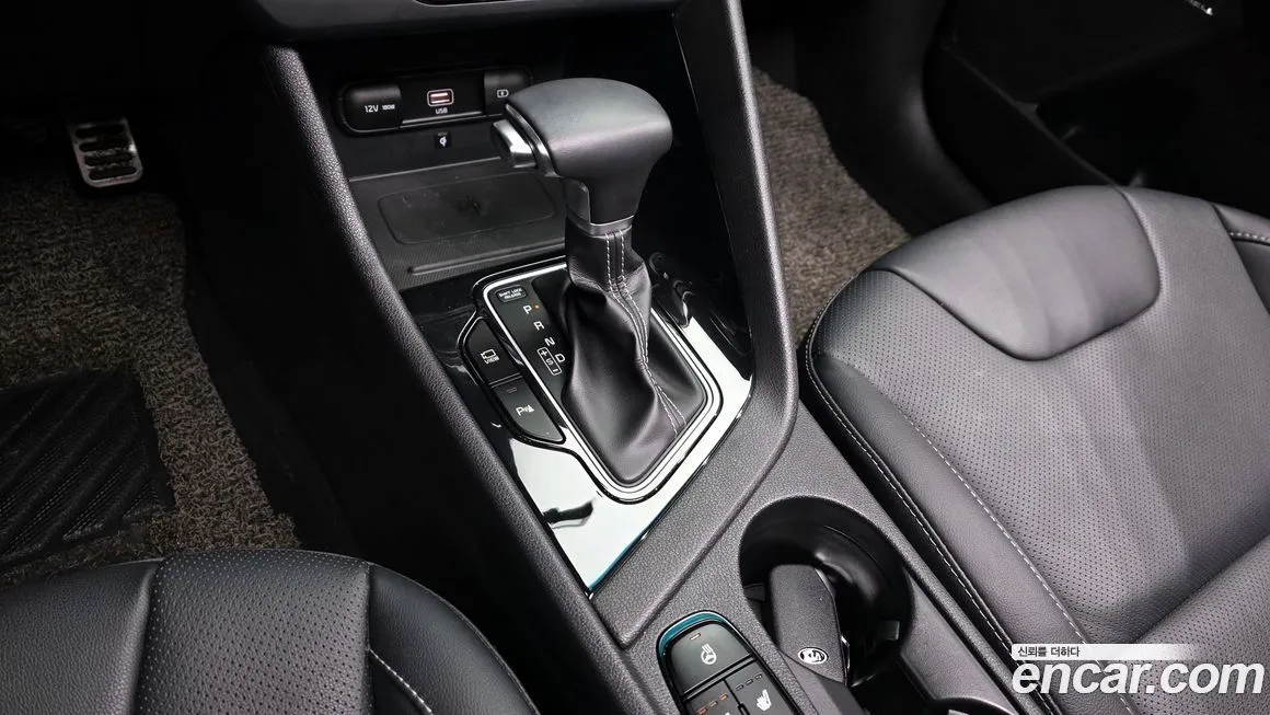 Kia Niro — фото 10