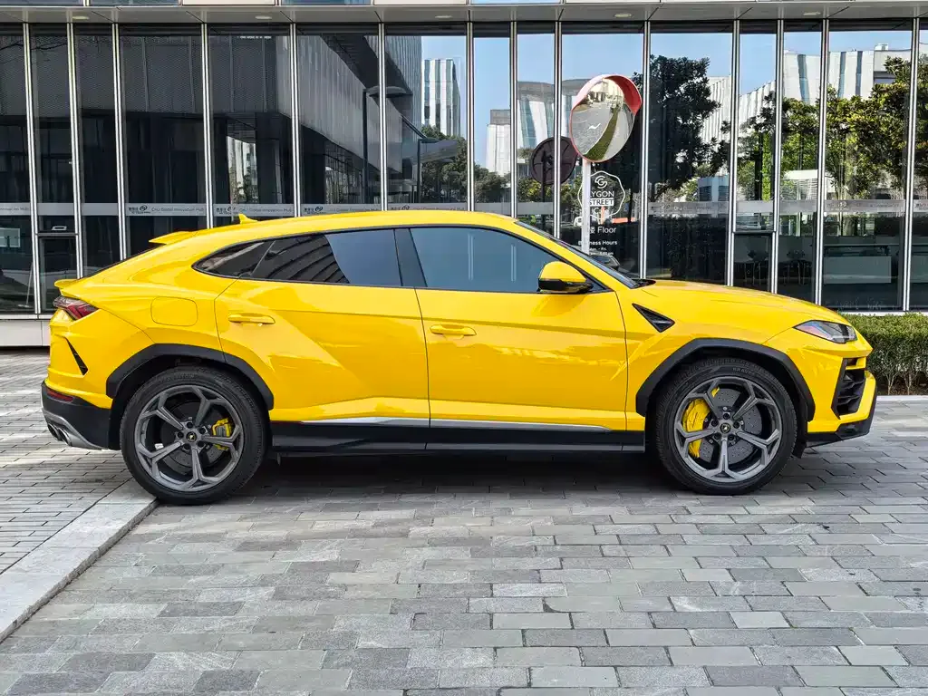 Lamborghini Urus 2023 из CN, фото 9