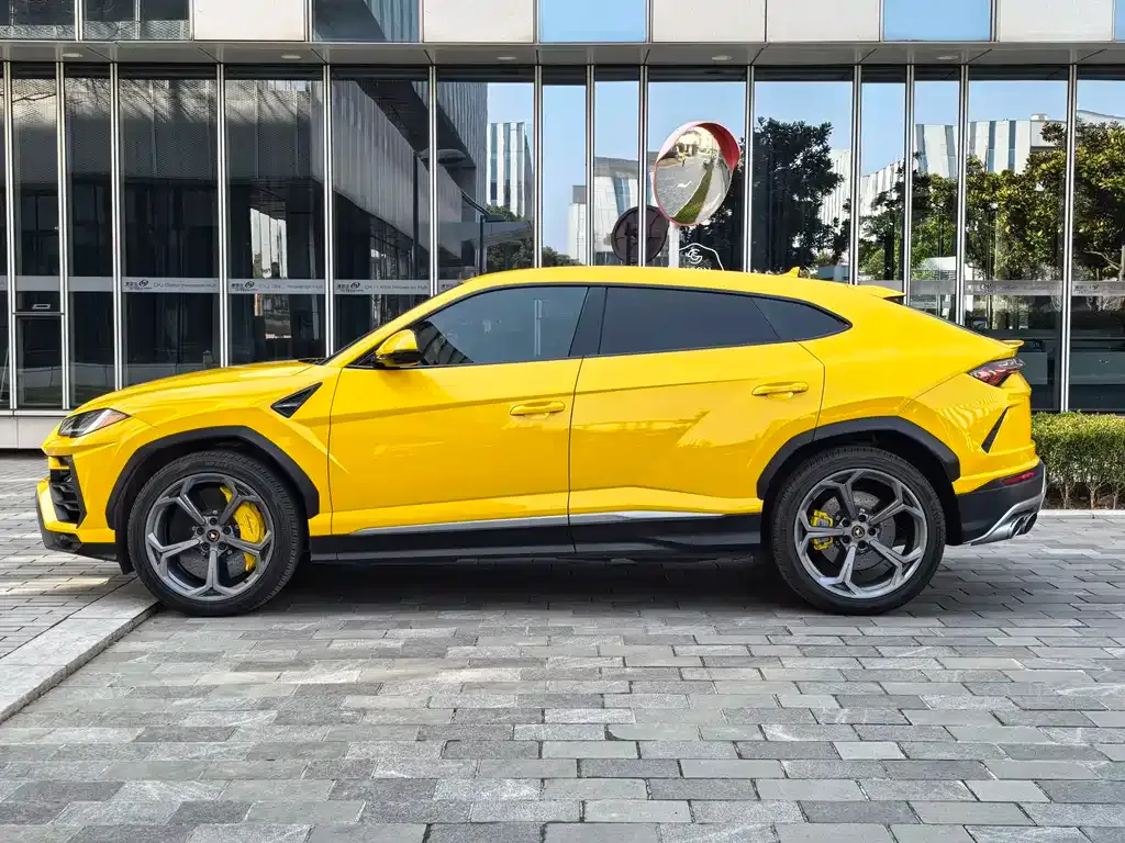 Lamborghini Urus 2023 из CN, фото 10